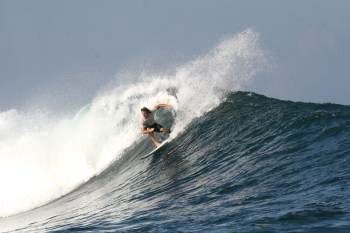 surfer_surfing_fitness_fusion_wellness